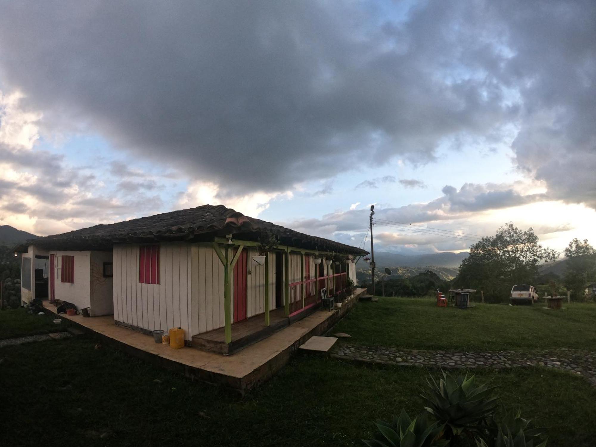 Хостел Glamping Rustiko Саленто Экстерьер фото